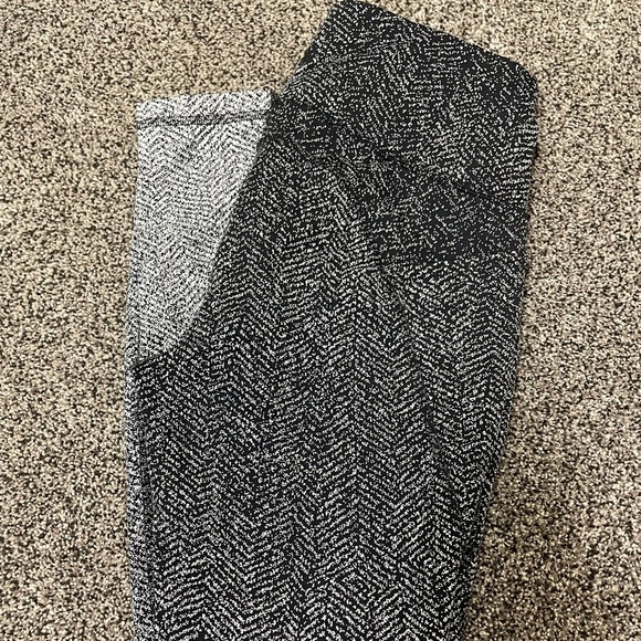 Leggings - Picture 2 of 3